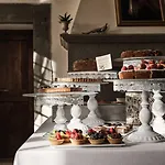 מלון Di Piazzano - Small Luxury Of The World 5*