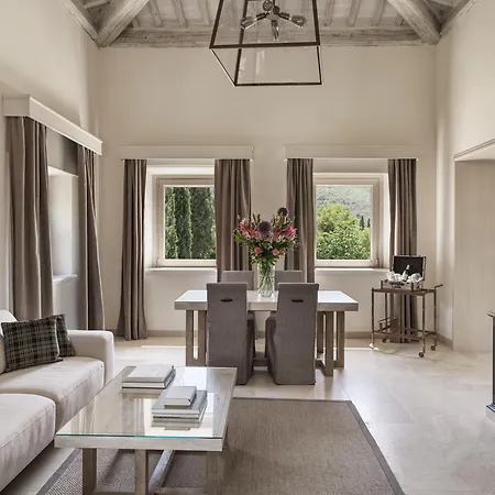 Szálloda Di Piazzano - Small Luxury Of The World 5*