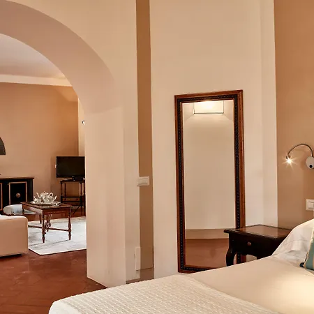 ホテル Di Piazzano - Small Luxury Of The World コルトーナ