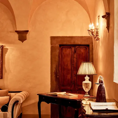 Di Piazzano - Small Luxury Of The World コルトーナ