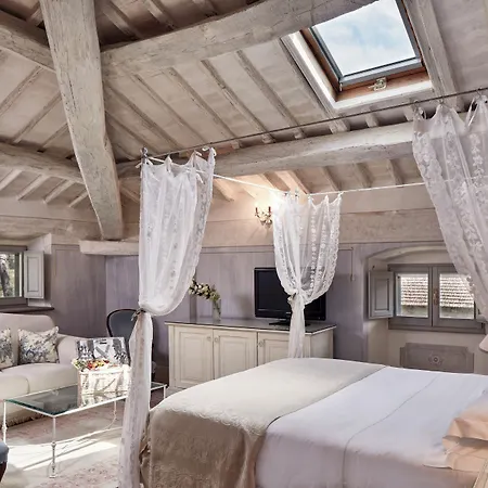 ホテル Di Piazzano - Small Luxury Of The World 5*